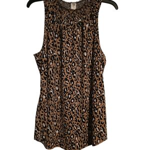 Per Cepcion Leopard Print Sleeveless Top